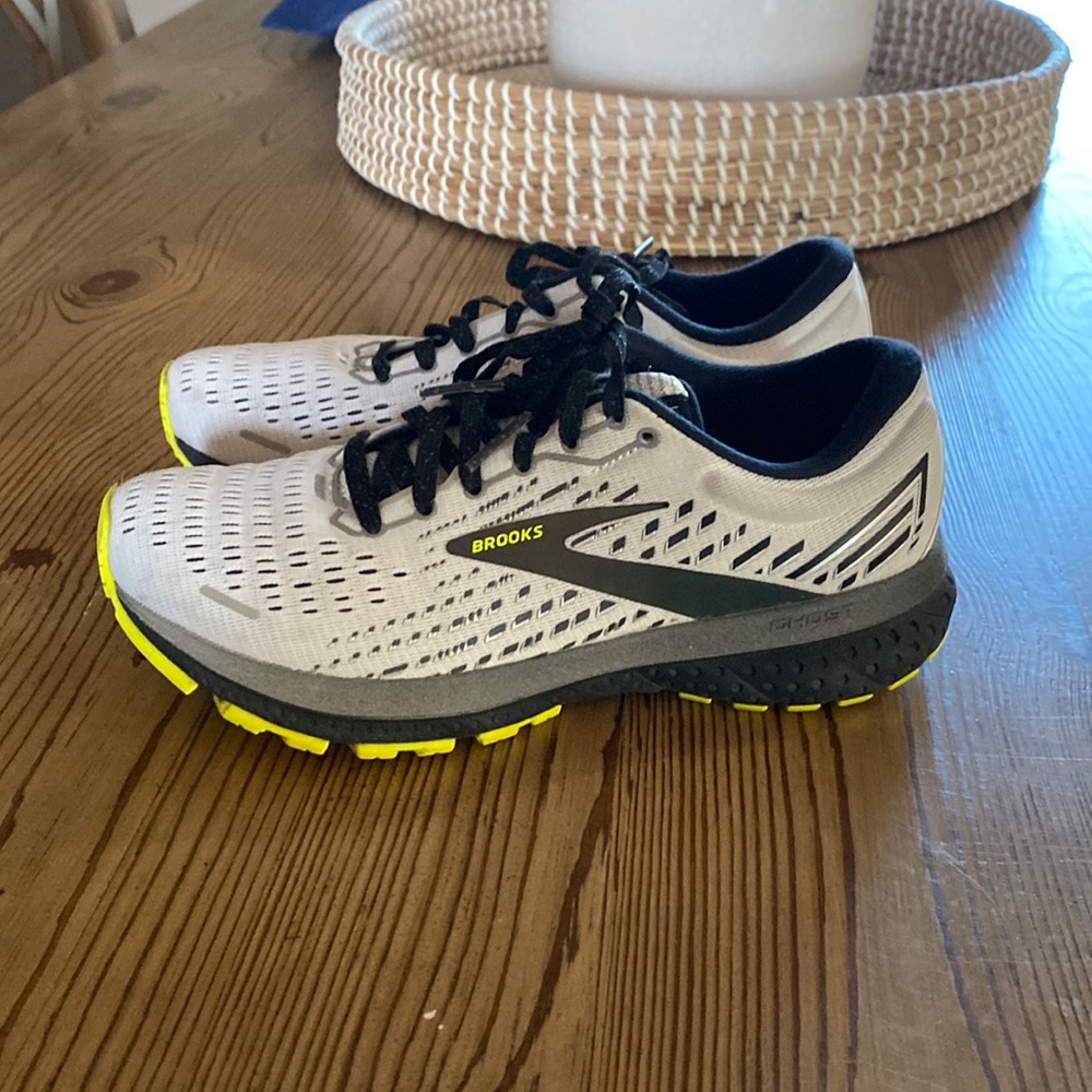 Brooks ghost 13 glow in dark running shoes